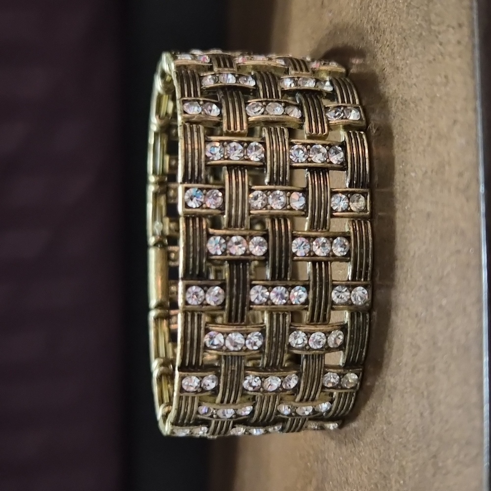 Premier Designs Antique Gold Tone With Rhinestone Stretch Bracelet